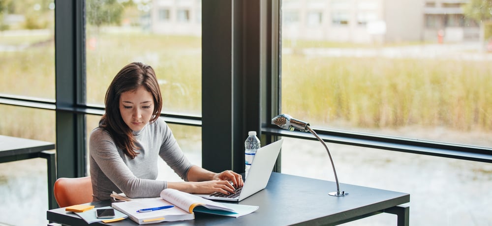 Online Colleges That Offer Laptops and iPads | OEDb